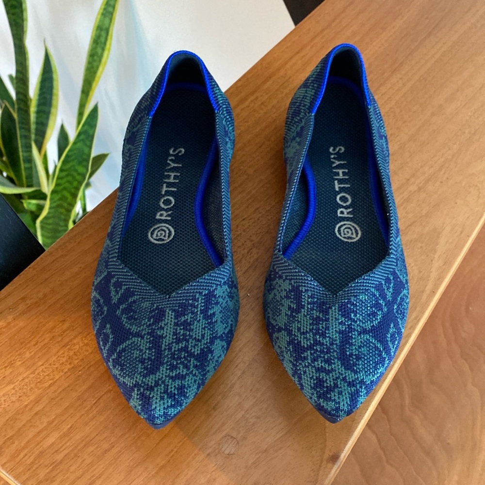 ‼️SOLD‼️. Rothy’s The Point Blue Emerald Snake Print Ballet Flats Women’s 8